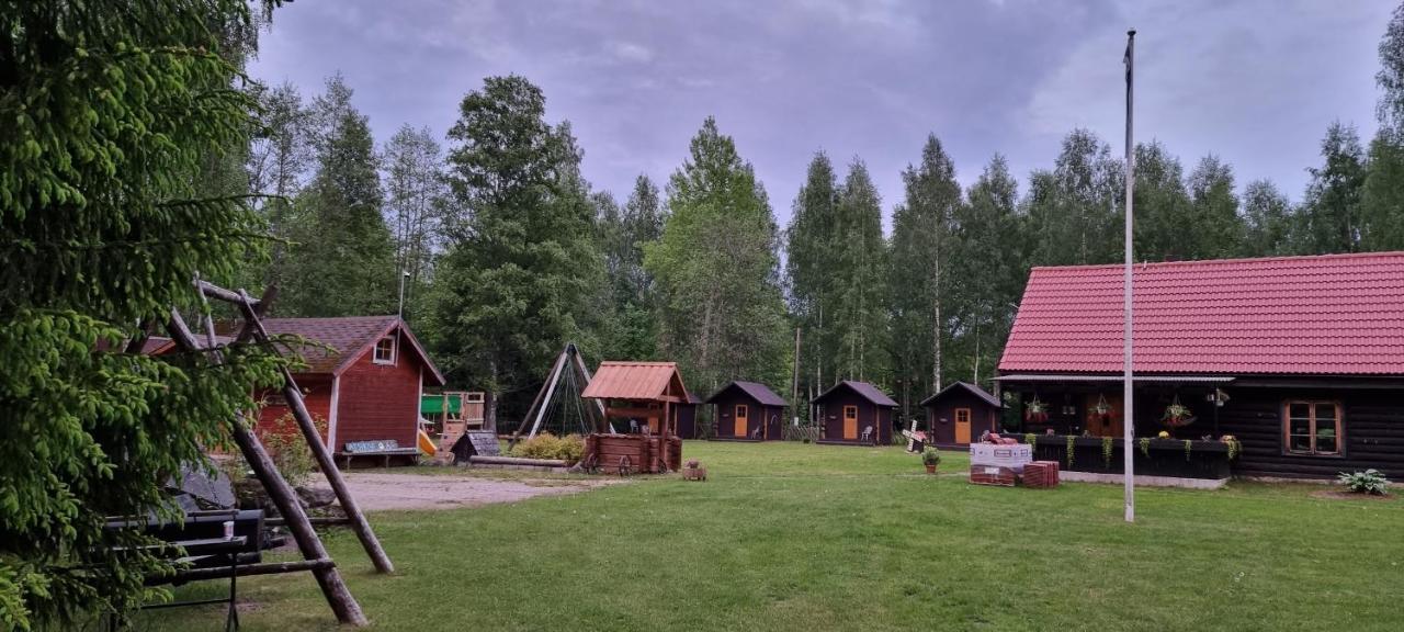 Hotel Atsikivi Puhketalu Häädemeeste Exterior foto
