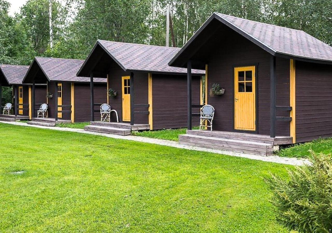 Hotel Atsikivi Puhketalu Häädemeeste Exterior foto