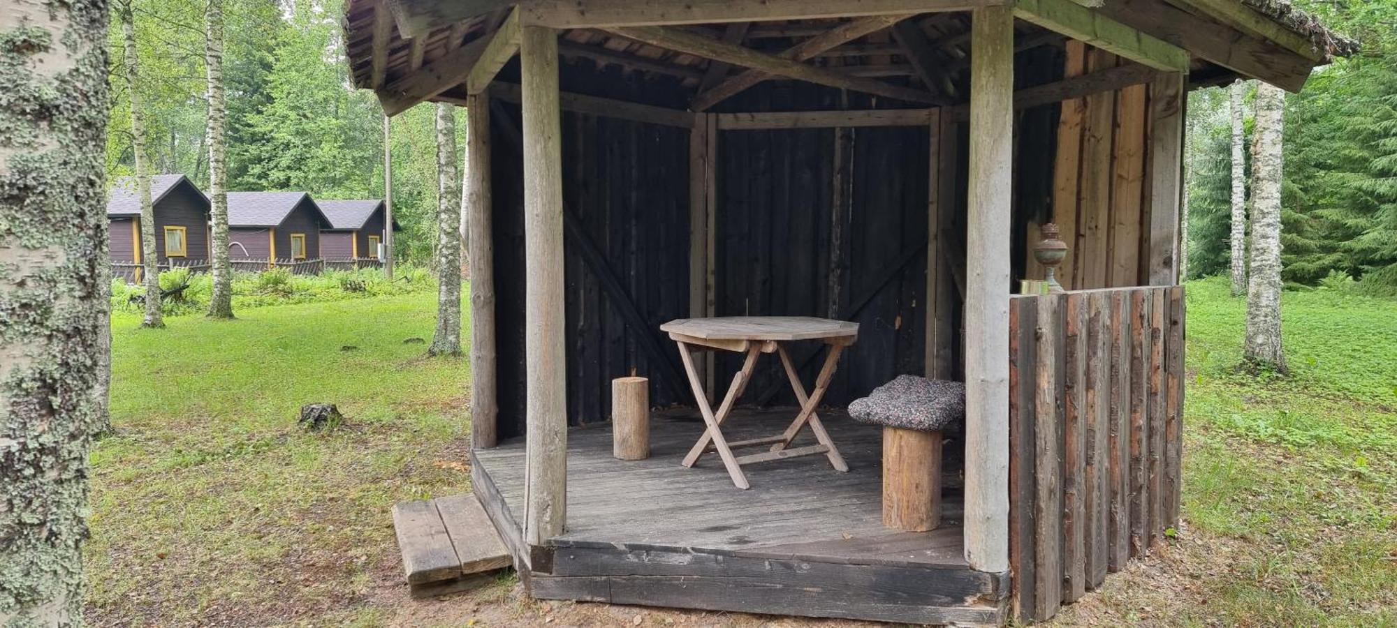 Hotel Atsikivi Puhketalu Häädemeeste Exterior foto
