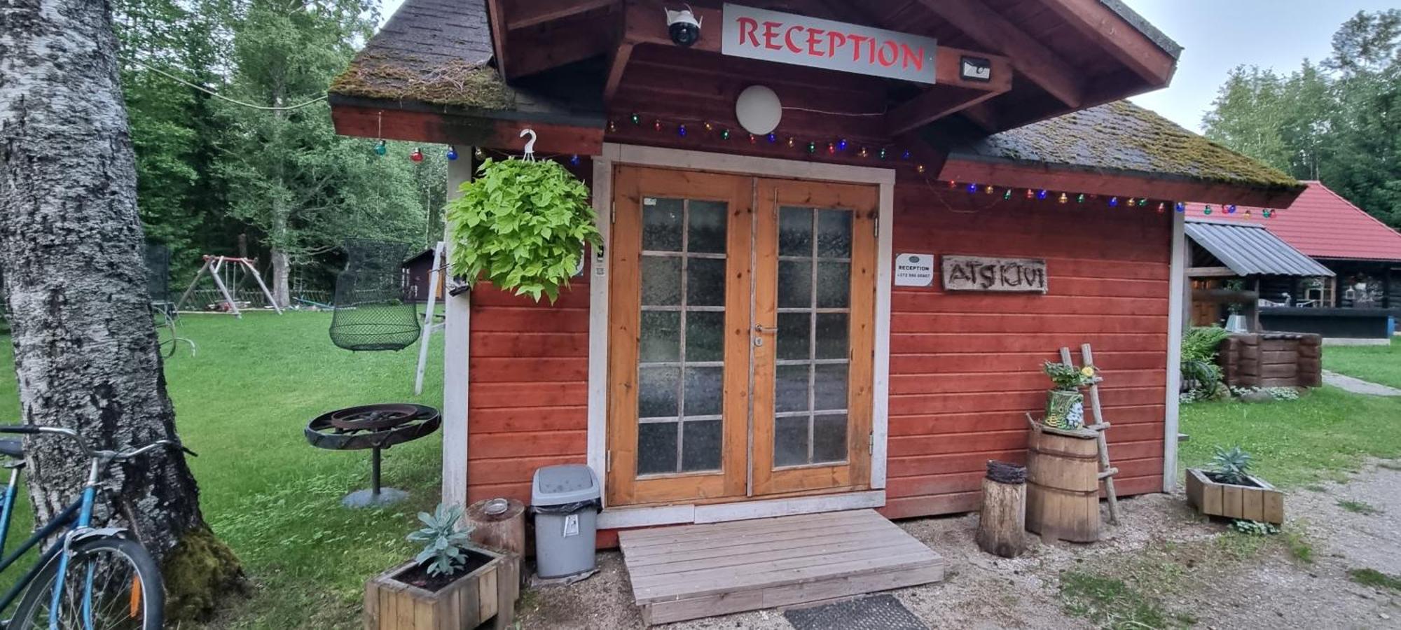 Hotel Atsikivi Puhketalu Häädemeeste Exterior foto